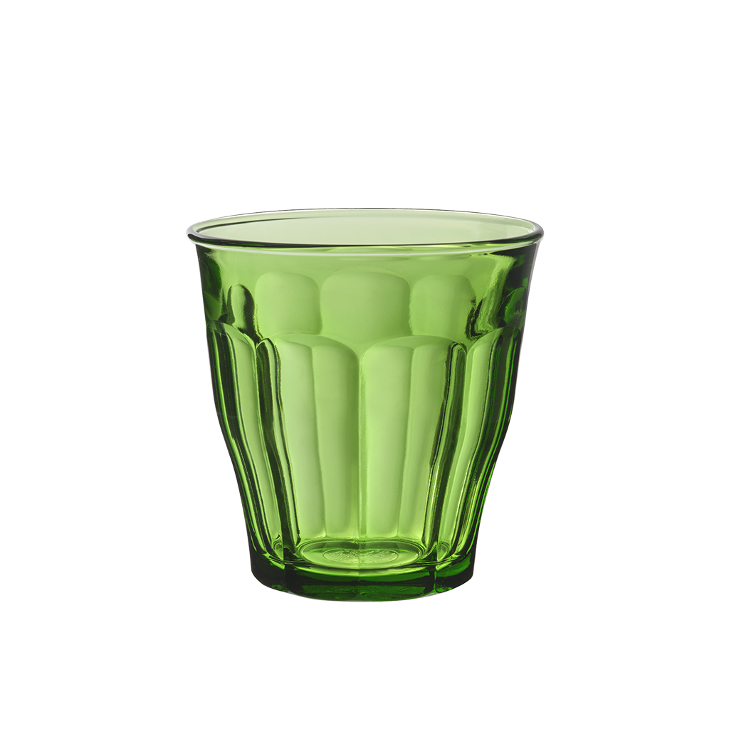 Duralex Le Picardie. Green short glass tumbler with beveled edges. Un tumbler court en verre vert avec des bords biseautés.