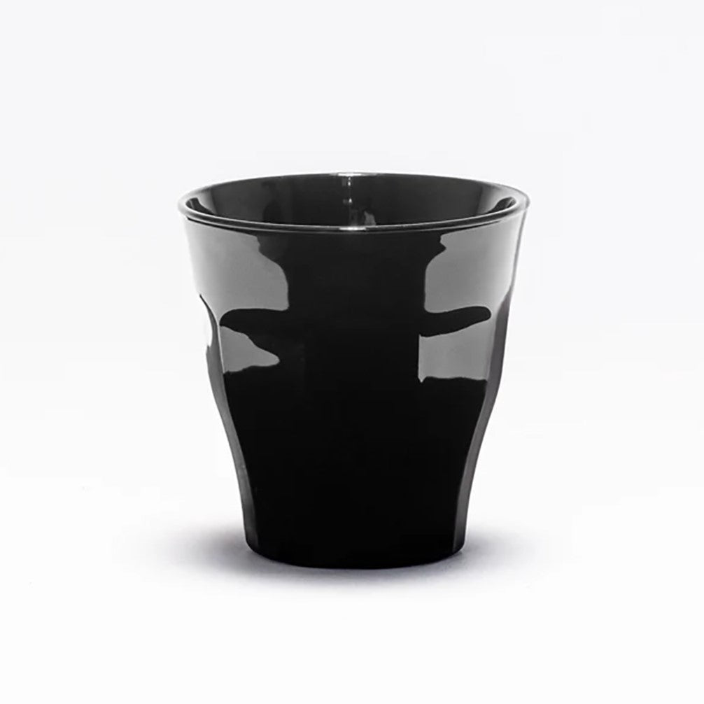 Duralex Le Picardie. Black short glass tumbler with beveled edges. Un tumbler court en verre noir avec des bords biseautés.