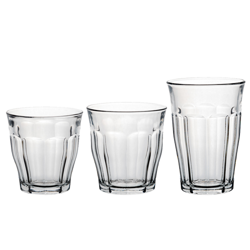 Duralex Le Picardie. Three Clear Glass Tumblers in Small, Medium, and Large. Trois verres en verre transparent de petite taille, taille moyenne et grande taille.