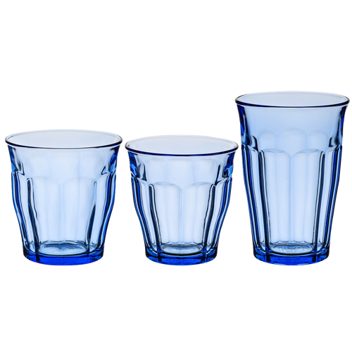 Duralex Le Picardie. Small Medium and Large Blue Marine Glass Tumblers. Les verres en verre bleu marine de petite taille, taille moyenne et grande taille.