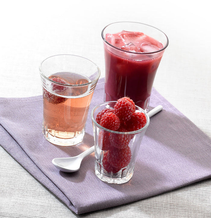 Duralex Amalfi. The clear glasses in small, medium, and large. Les verres transparents en petit, moyen et grand.