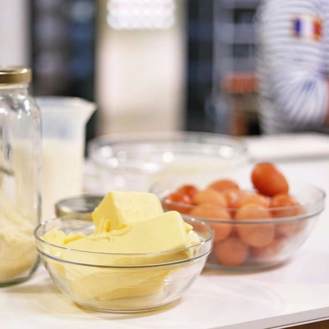 Duralex Gigogne. Clear Salad and Serving Glass Bowls. Les bols à salade et de service en verre transparent.