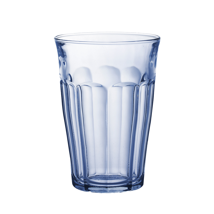 Duralex Picardie. The large glass tumbler in marine color. Le grand verre en couleur marine.